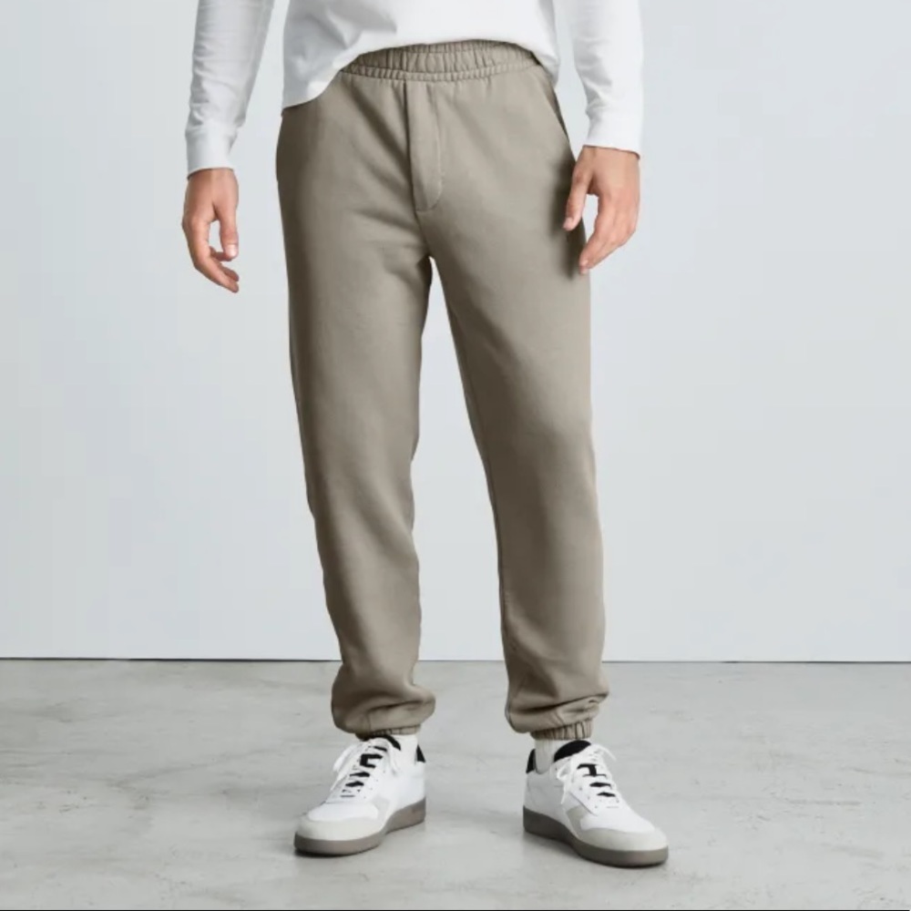 NWT Everlane Men - The Track Pant in Warm Grey